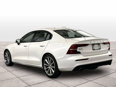 2020 Volvo S60 T6 Momentum
