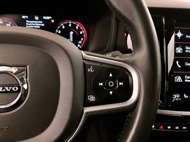 2020 Volvo S60 T6 Momentum