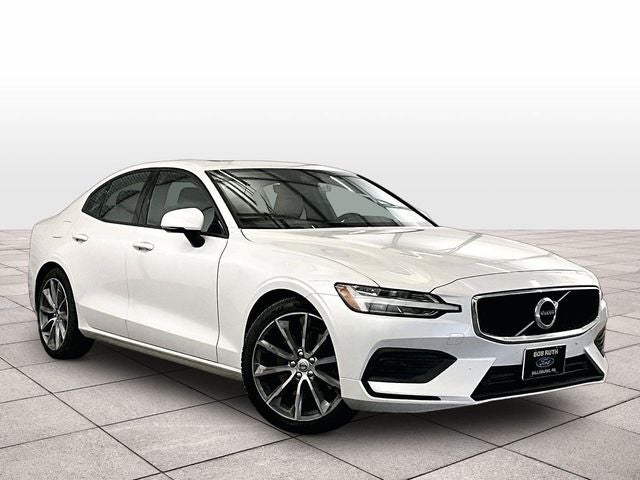 2020 Volvo S60 T6 Momentum