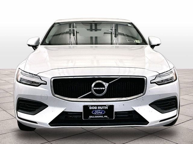 2020 Volvo S60 T6 Momentum