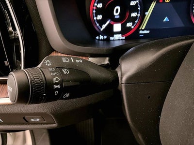 2020 Volvo S60 T6 Momentum