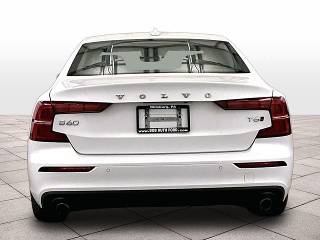 2020 Volvo S60 T6 Momentum