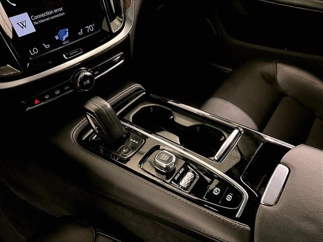 2021 Volvo S60 Recharge Plug-In Hybrid T8 R-Design Expression