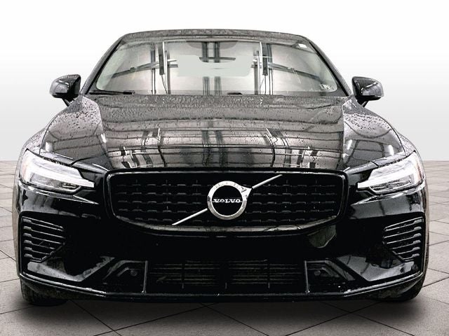 2021 Volvo S60 Recharge Plug-In Hybrid T8 R-Design Expression