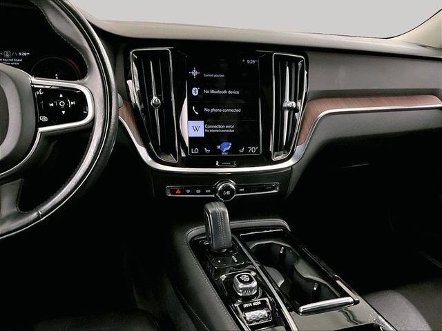 2021 Volvo S60 Recharge Plug-In Hybrid T8 R-Design Expression