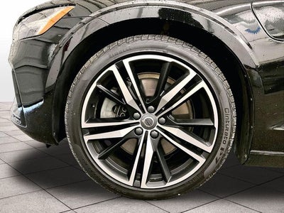 2021 Volvo S60 Recharge Plug-In Hybrid T8 R-Design Expression