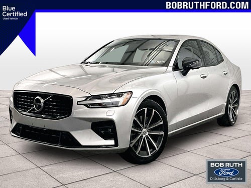 2022 Volvo S60 Momentum