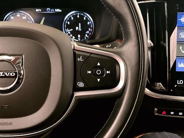 2022 Volvo S60 Momentum