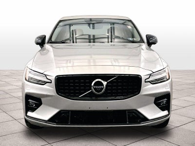 2022 Volvo S60 Momentum
