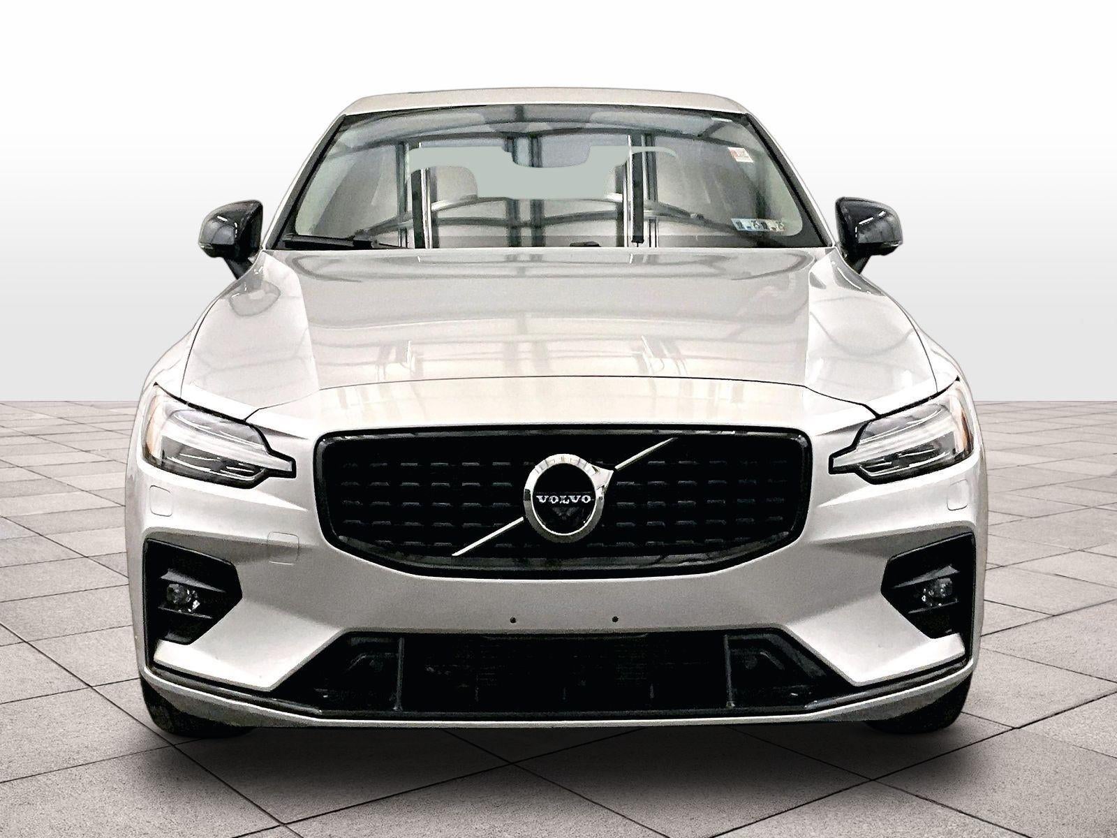 2022 Volvo S60 Momentum
