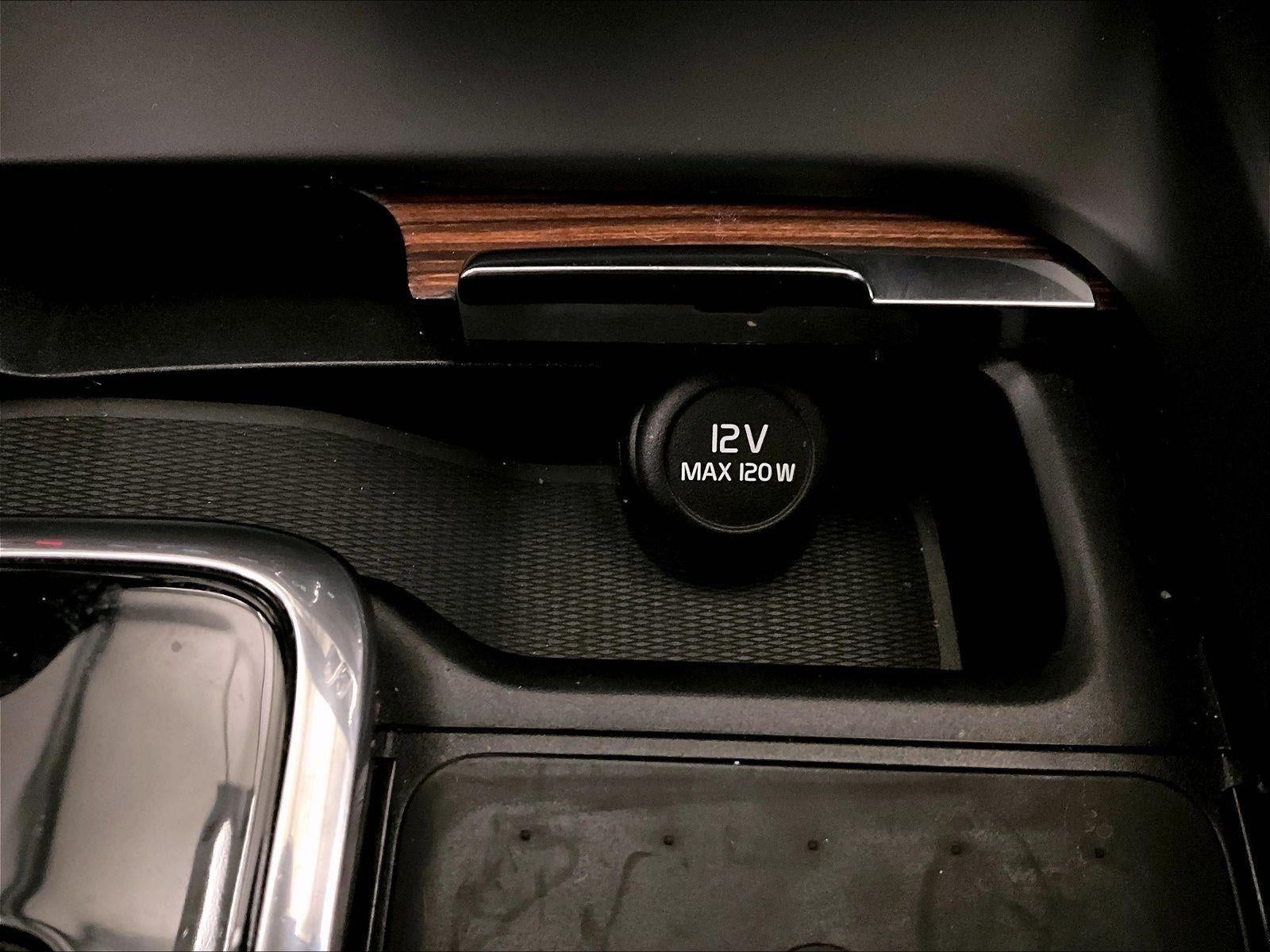 2022 Volvo S60 Momentum