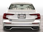 2022 Volvo S60 Momentum