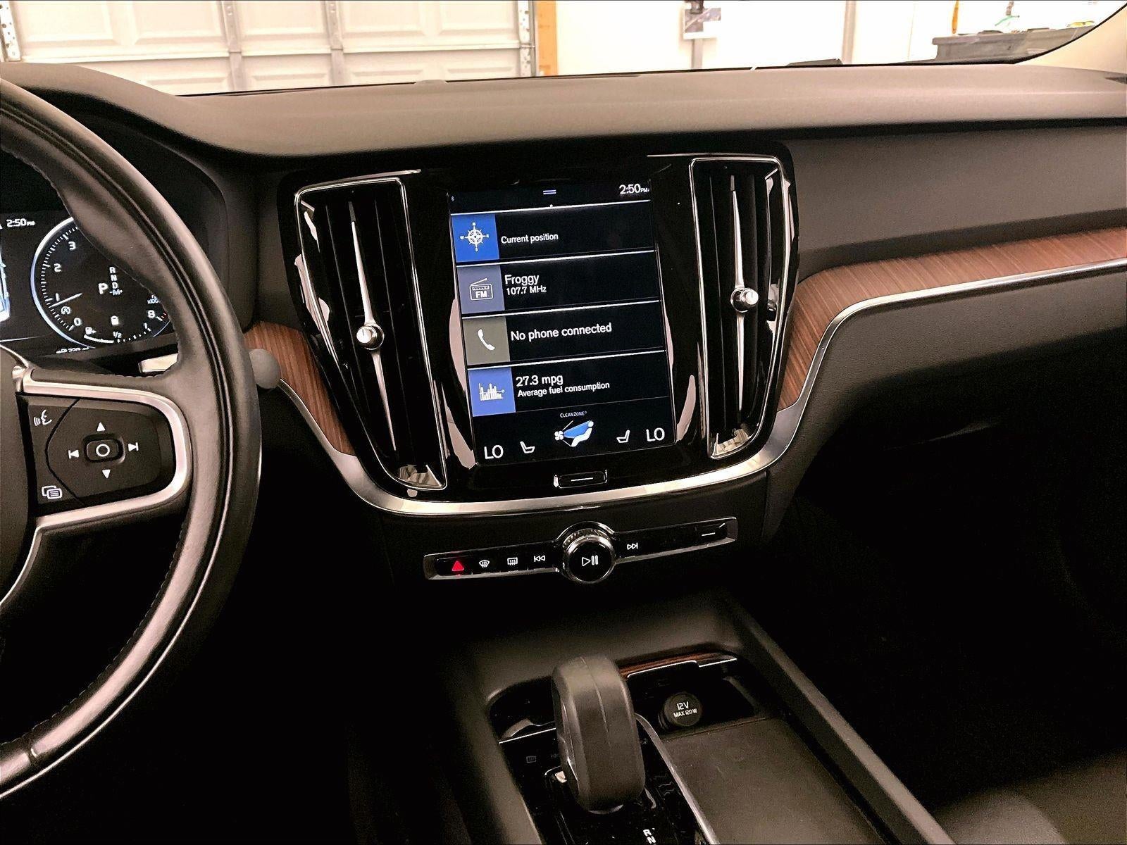 2022 Volvo S60 Momentum