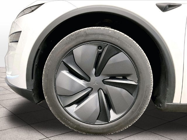 2026 Tesla Model Y Long Range