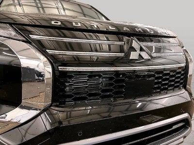 2026 Mitsubishi Outlander SE