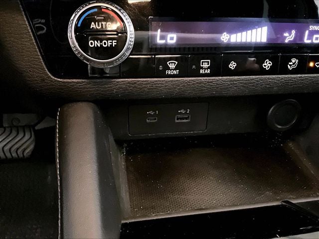 2022 Mitsubishi Outlander ES