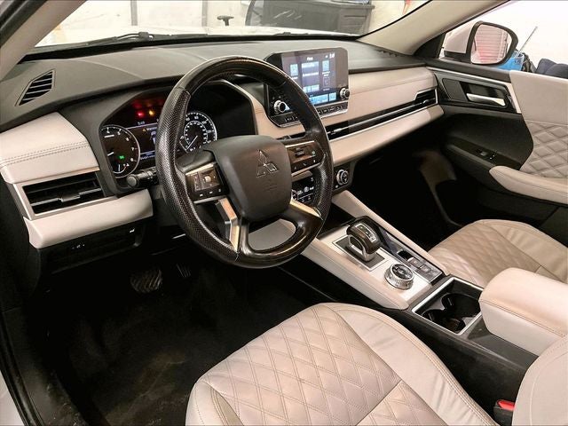 2022 Mitsubishi Outlander SEL