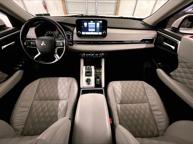 2022 Mitsubishi Outlander SEL