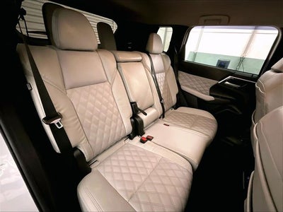 2022 Mitsubishi Outlander SEL
