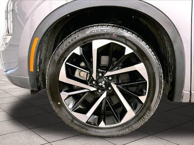 2024 Mitsubishi Outlander SEL
