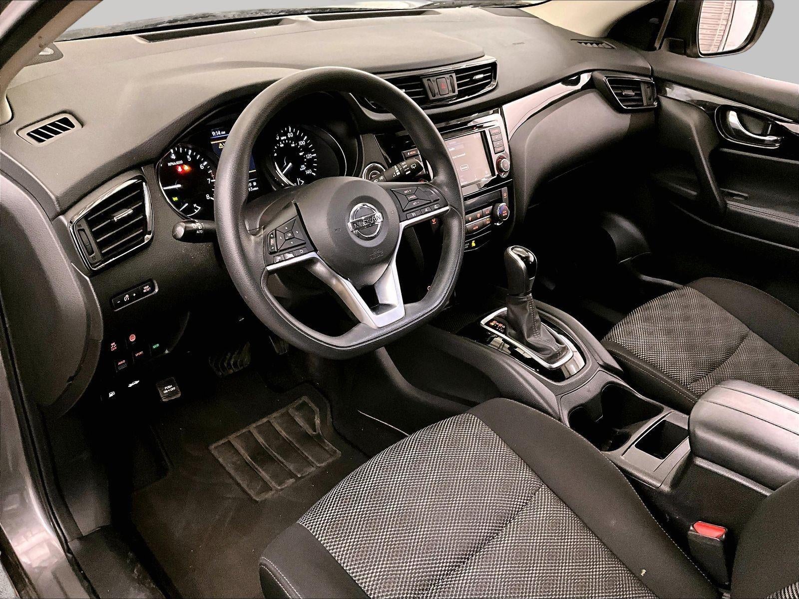 2020 Nissan Rogue Sport SV