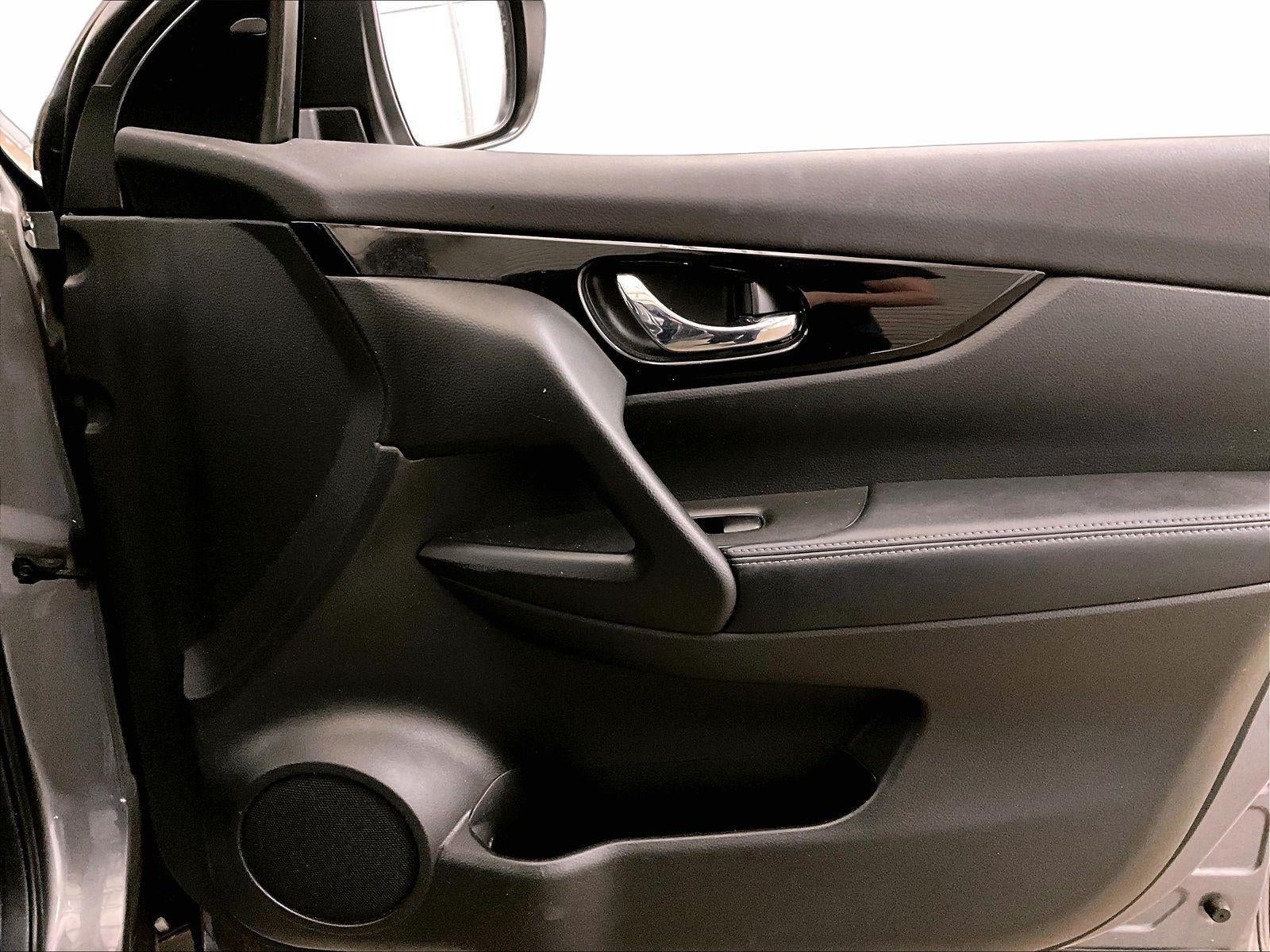 2020 Nissan Rogue Sport SV