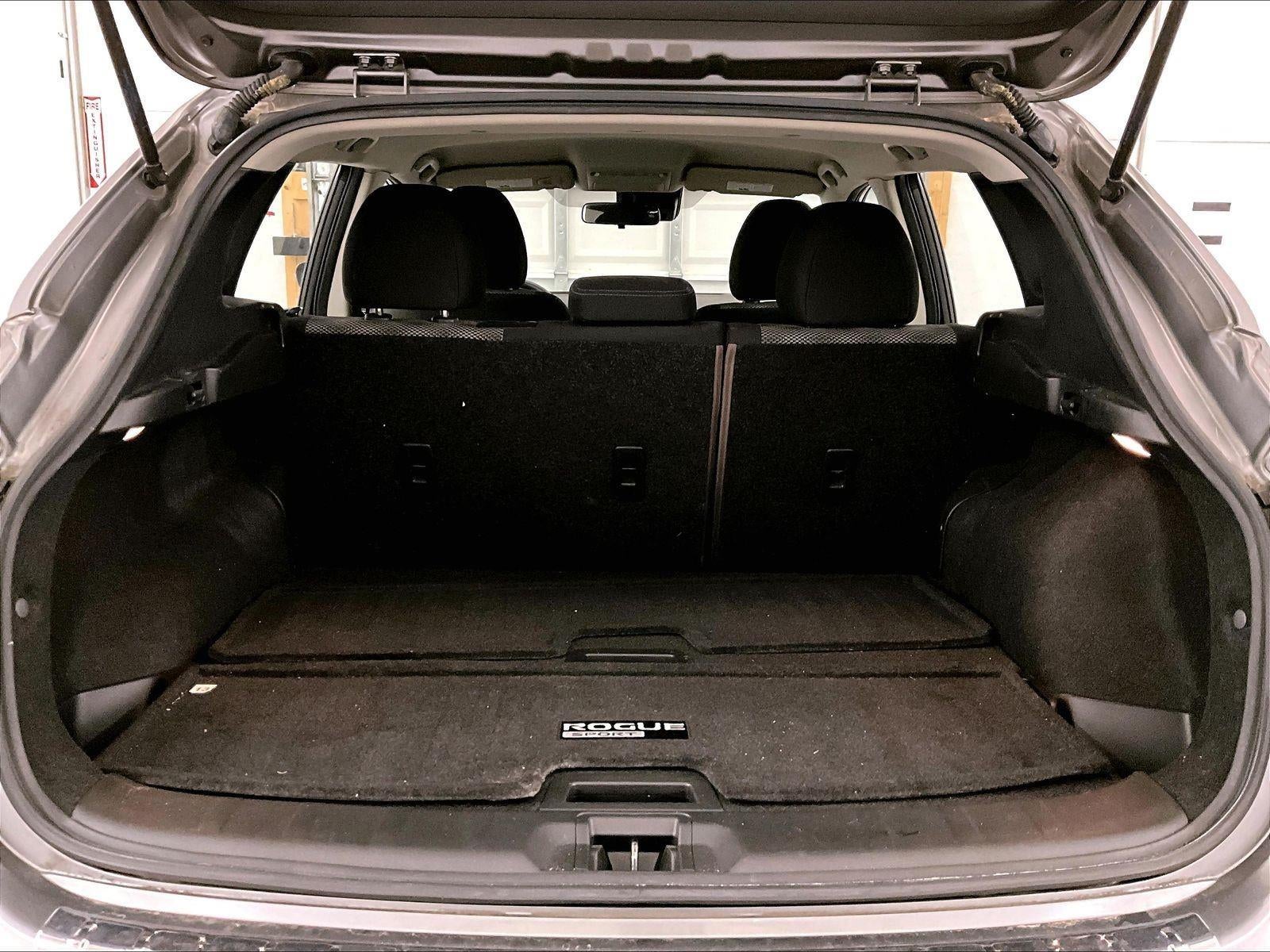 2020 Nissan Rogue Sport SV