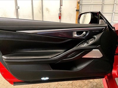 2018 INFINITI Q60 Red Sport 400