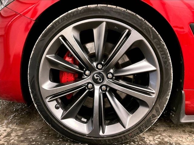2018 INFINITI Q60 Red Sport 400