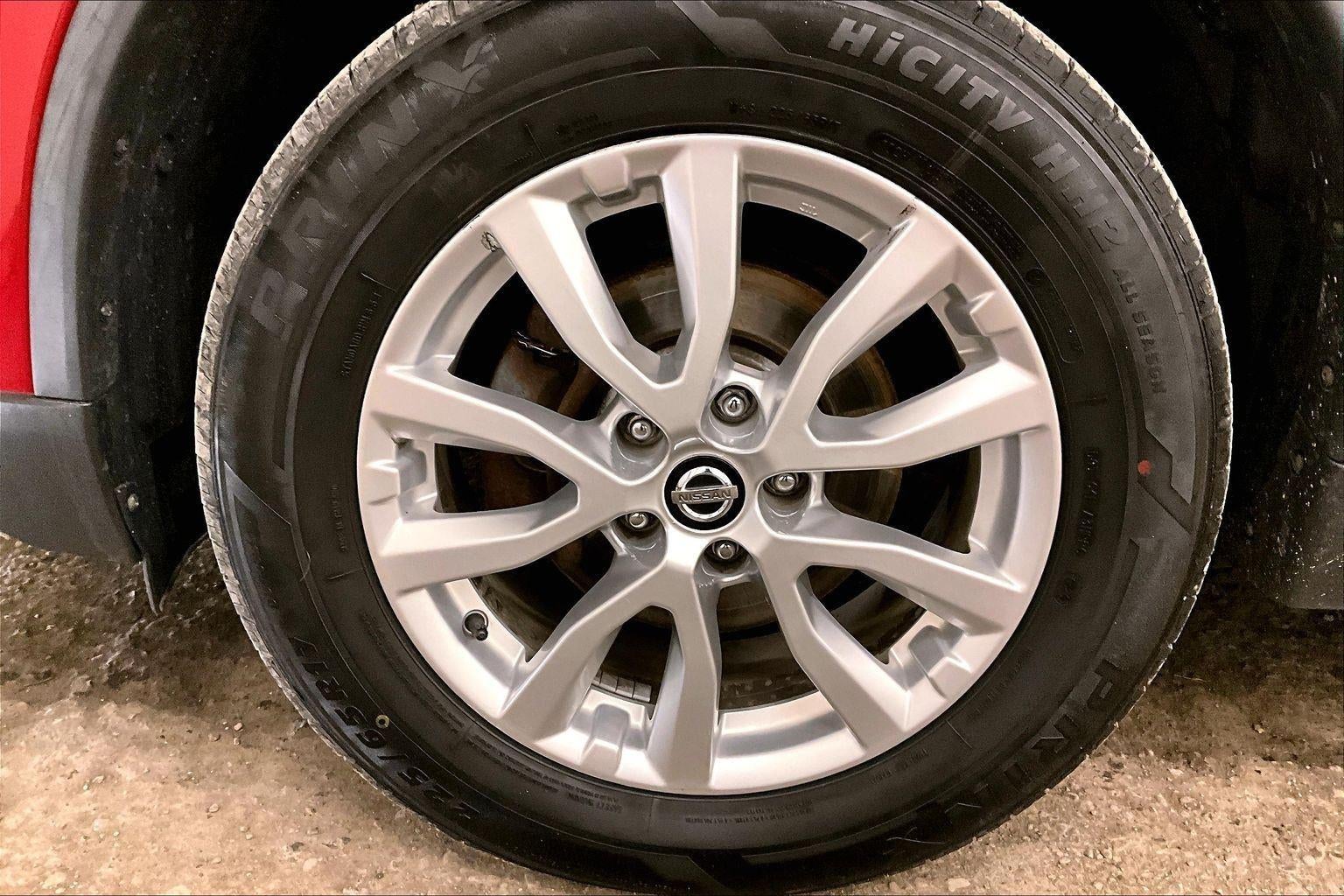 2017 Nissan Rogue SV