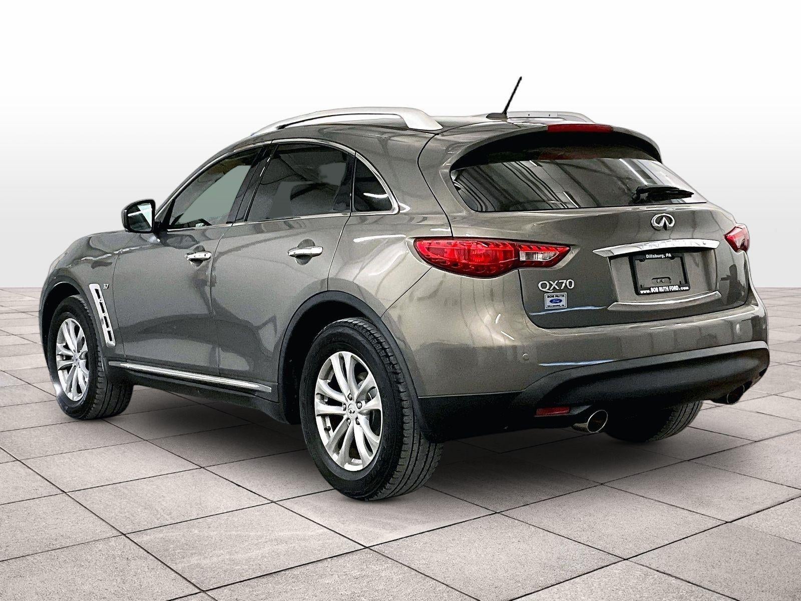 2016 INFINITI QX70 Base