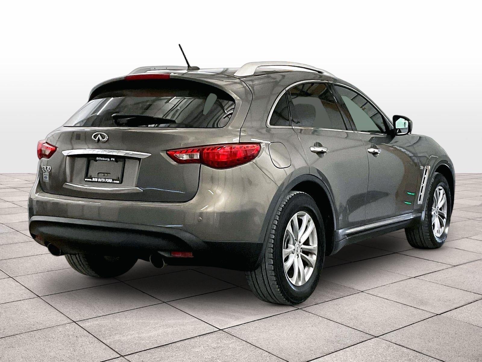 2016 INFINITI QX70 Base