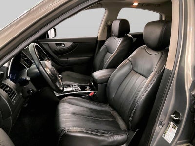 2016 INFINITI QX70 Base