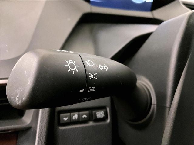 2024 Toyota Prius Prime SE