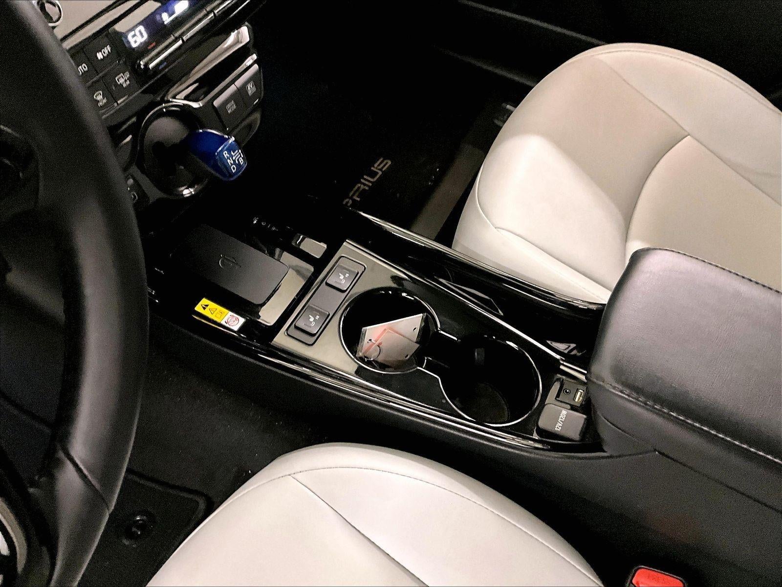2020 Toyota Prius XLE AWD-e