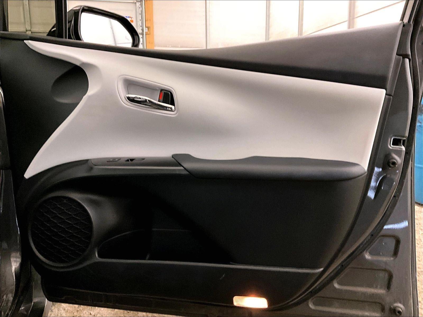 2020 Toyota Prius XLE AWD-e