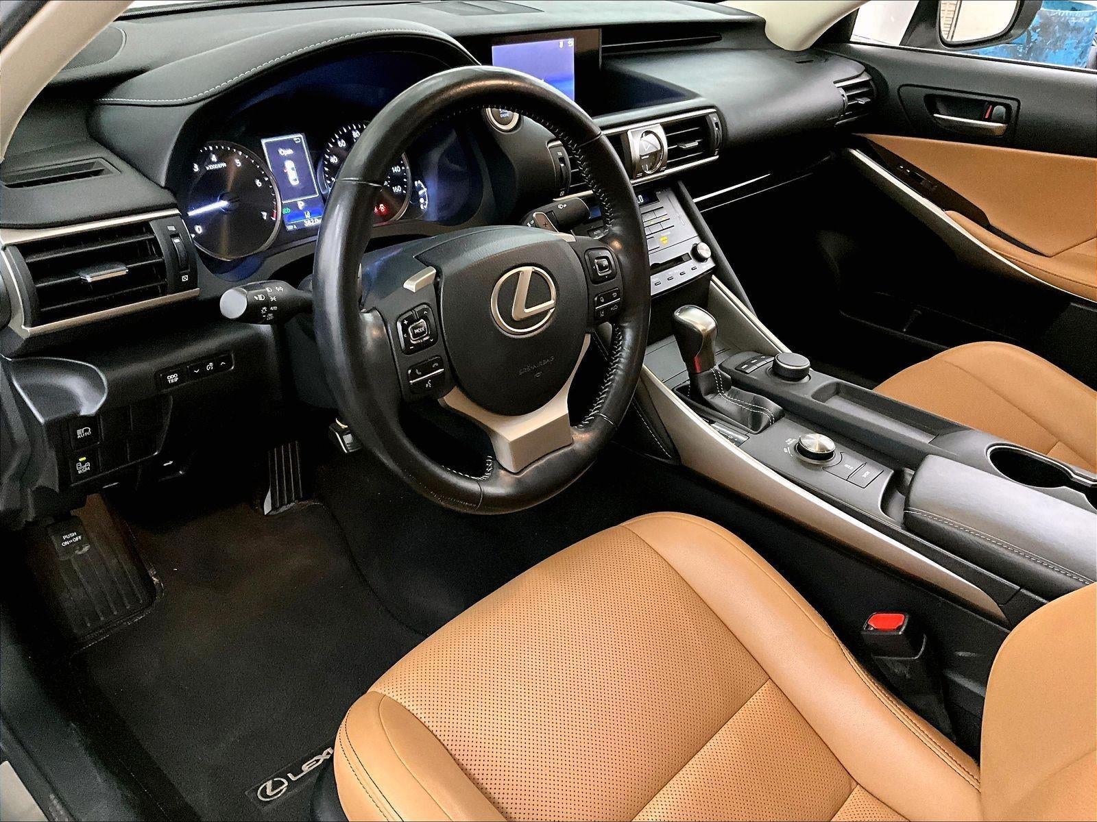 2018 Lexus IS IS 300