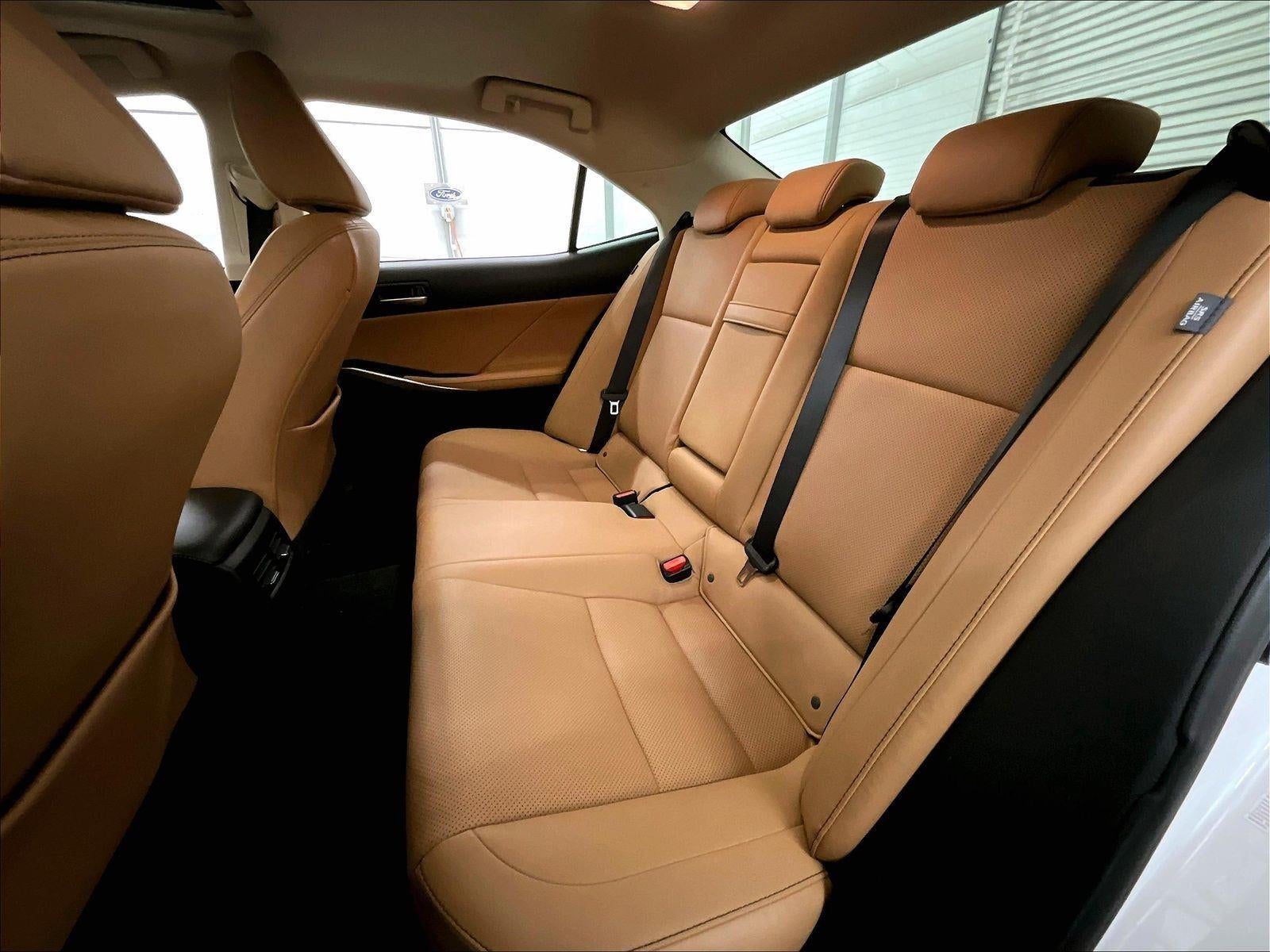 2018 Lexus IS IS 300