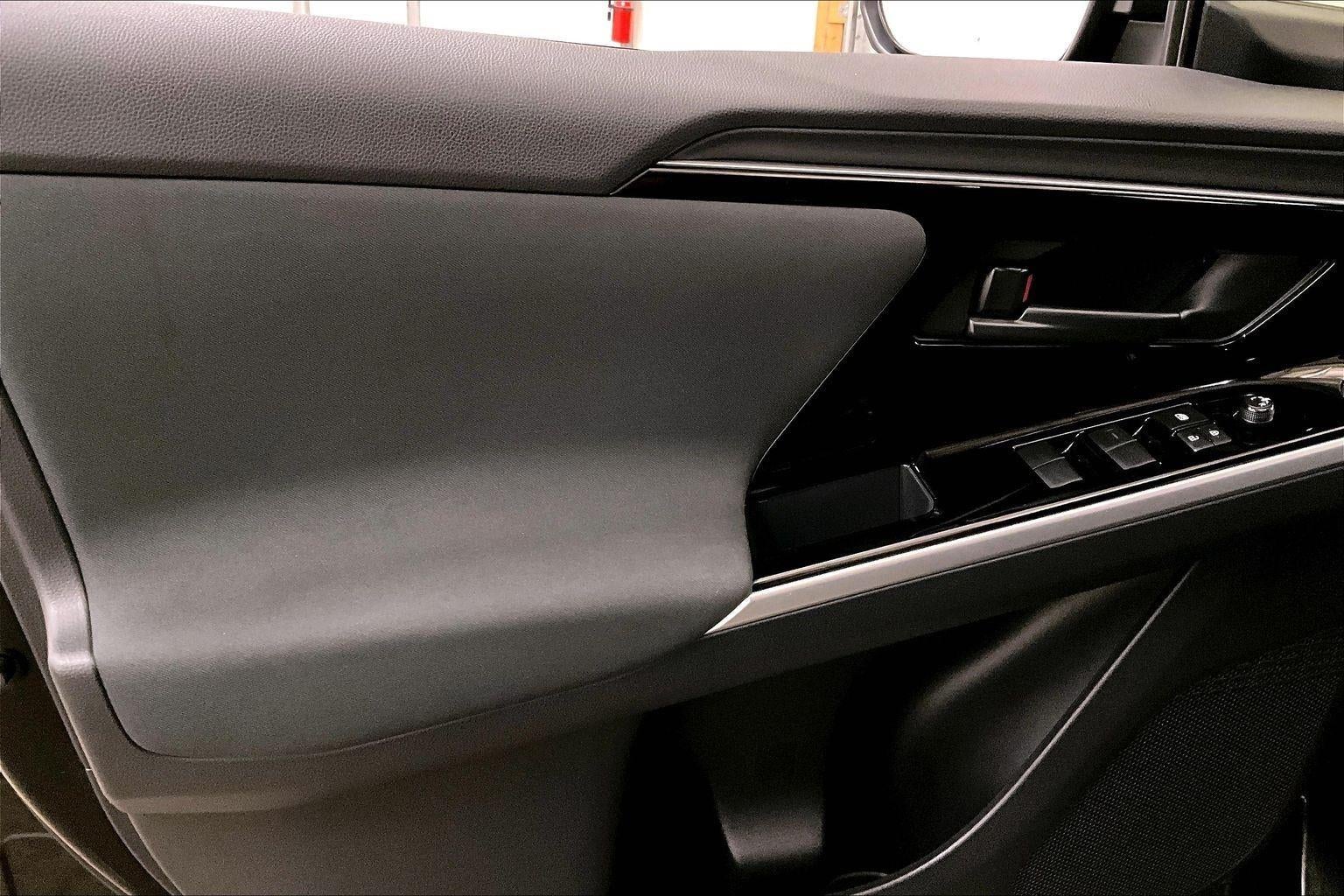 2023 Subaru Solterra Premium