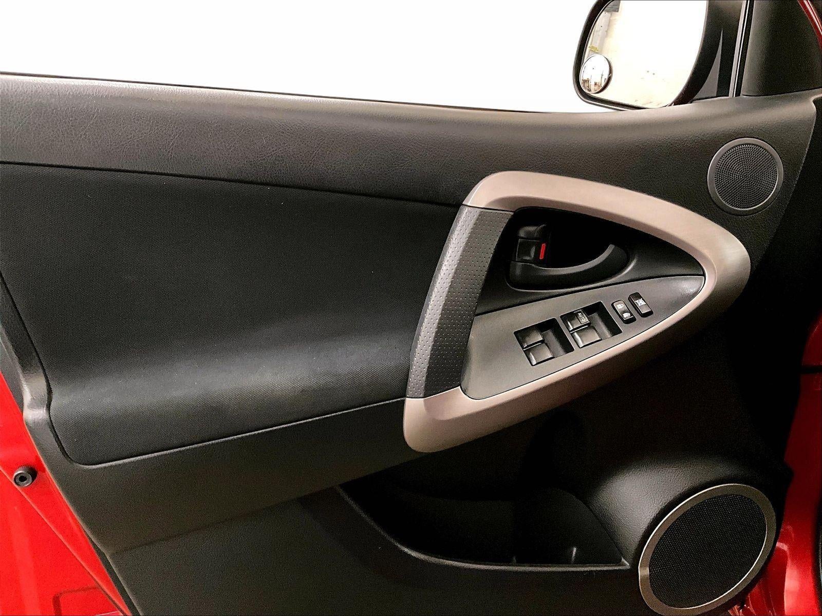 2007 Toyota RAV4 Sport