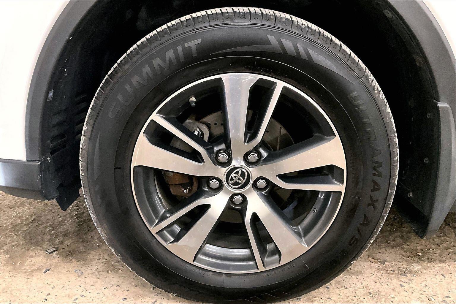 2017 Toyota RAV4 XLE