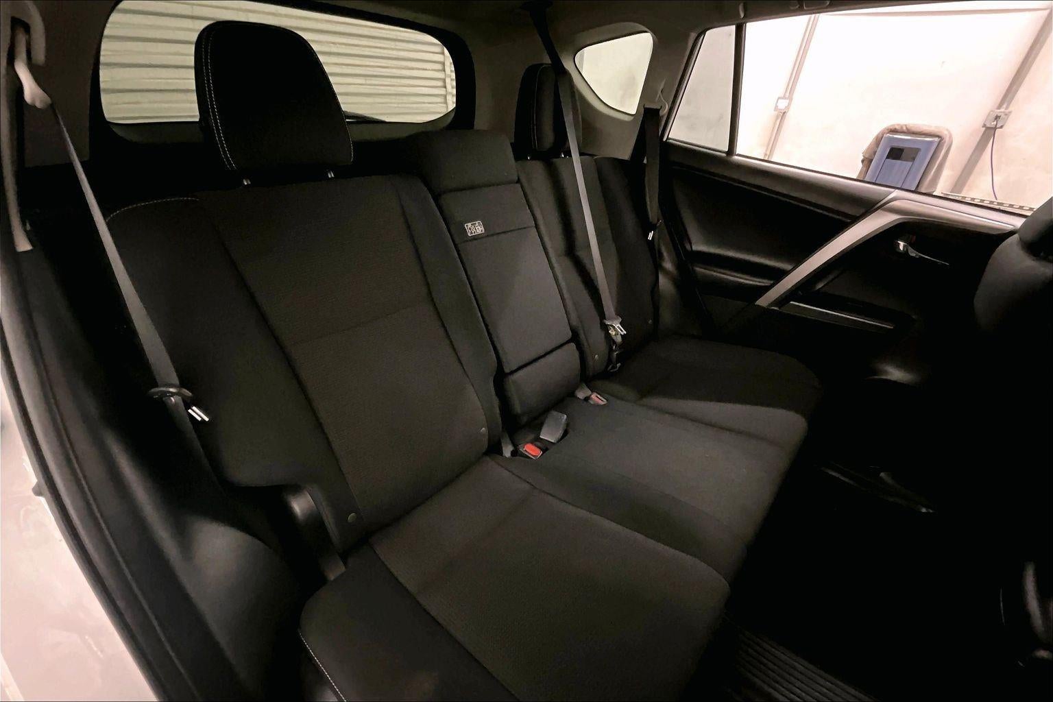 2018 Toyota RAV4 Hybrid XLE