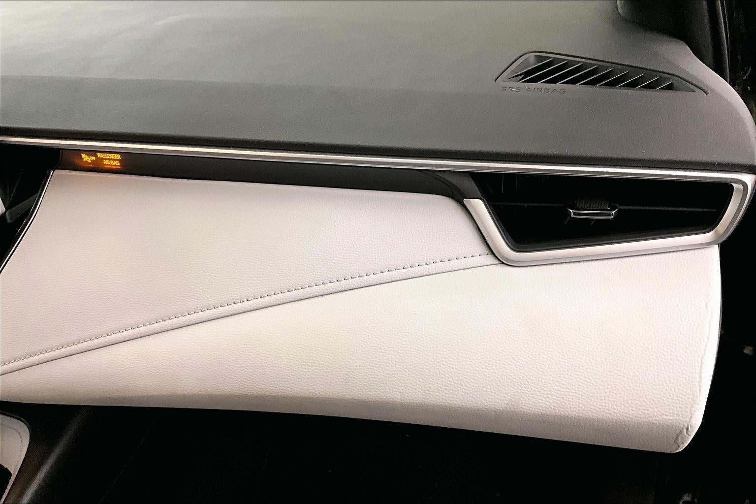 2019 Toyota Corolla Hatchback SE