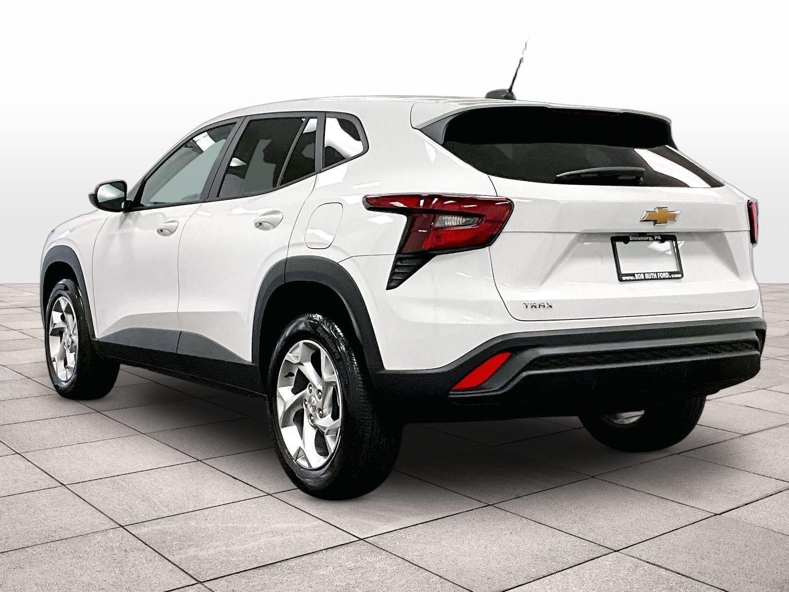 2025 Chevrolet Trax LS