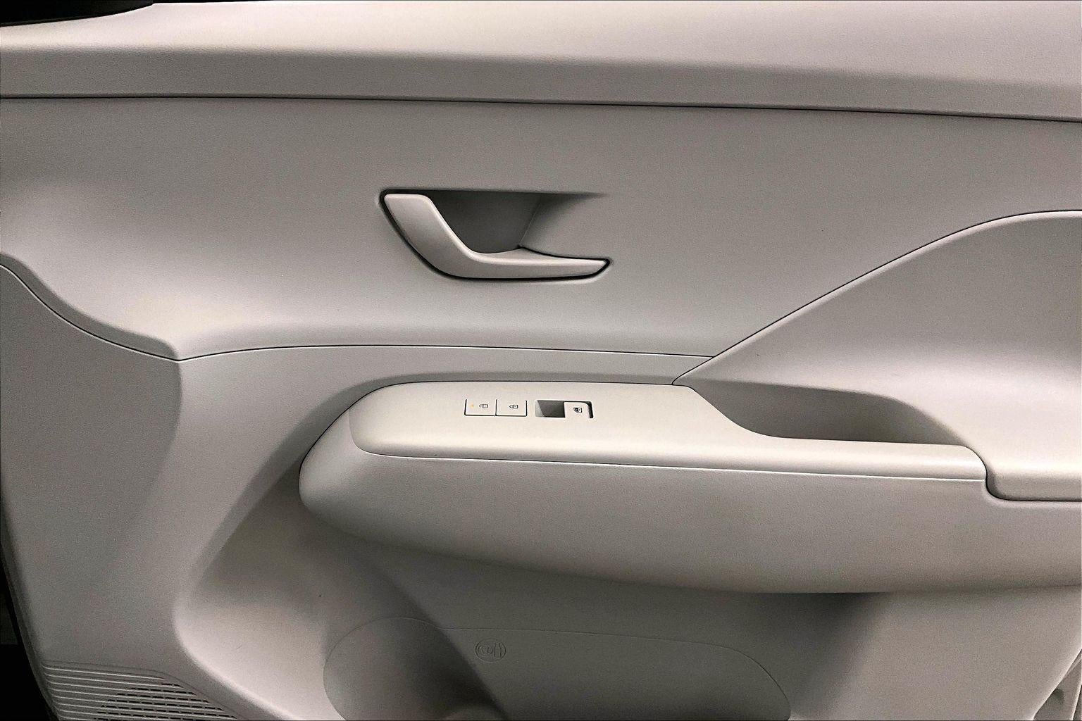 2025 Hyundai Kona SEL Convenience