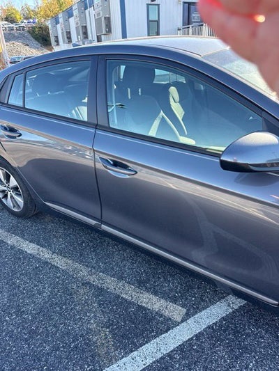 2019 Hyundai Ioniq Plug-In Hybrid Base