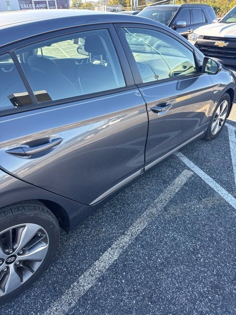 2019 Hyundai Ioniq Plug-In Hybrid Base