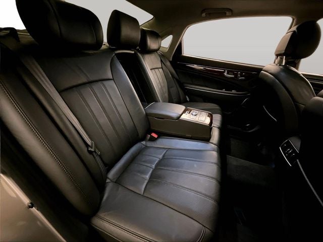 2012 Hyundai Equus Signature