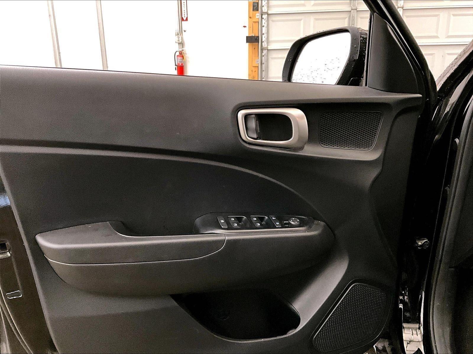 2023 Hyundai Venue SE