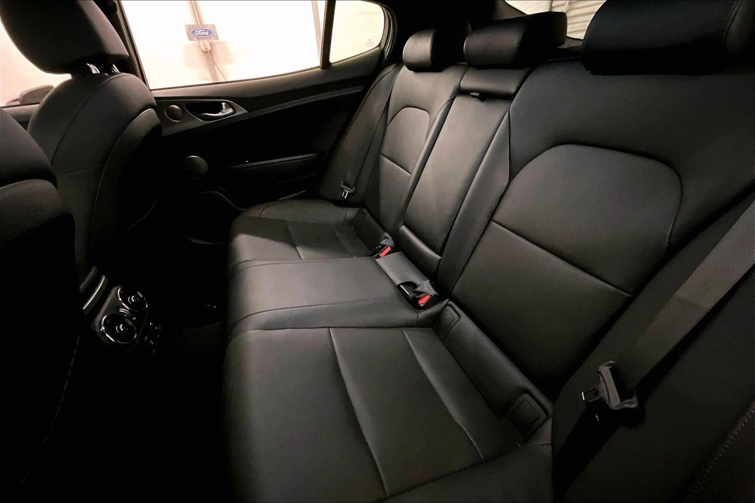 2019 Kia Stinger GT1